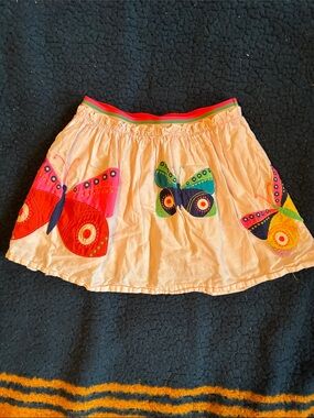 Mini Boden pale pink skirt colorful butterfly appliqué design and elastic waist